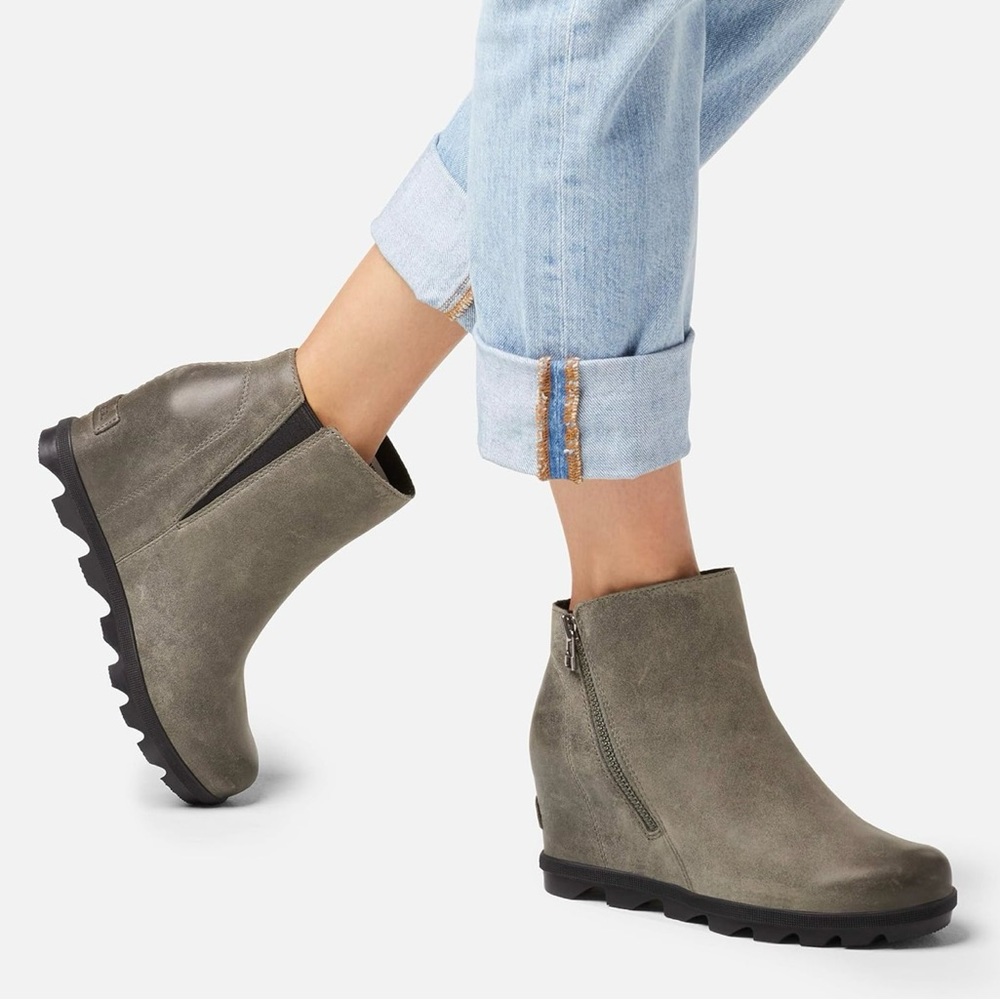 Sorel Joan of Artic II Zip Wedges - Size 7